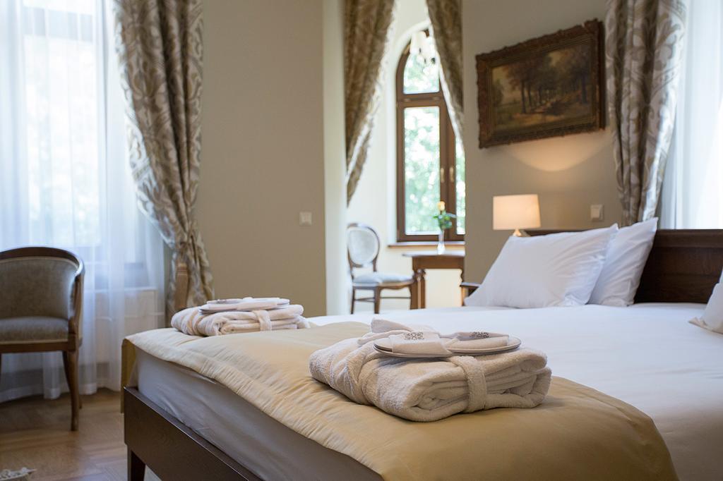 Palac Polanka Krosno Kamer foto