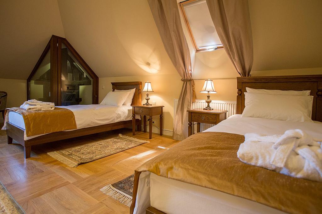Palac Polanka Krosno Kamer foto